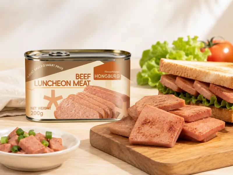 Klassiek ingeblikt rundvlees lunchworst
